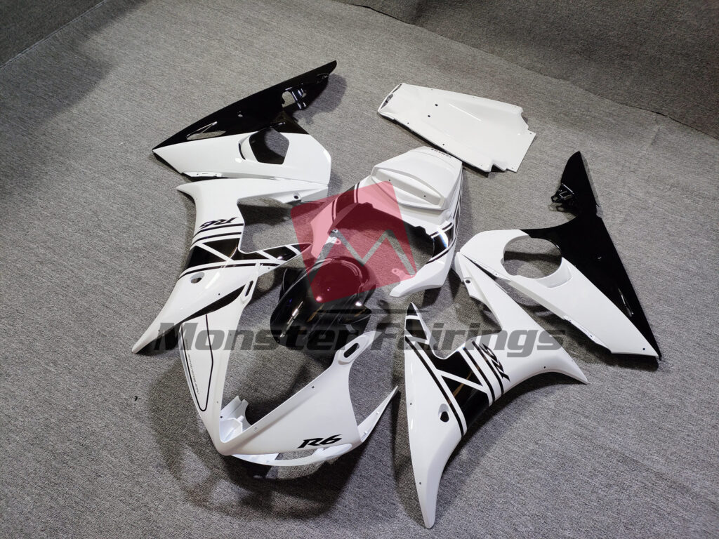 Yamaha R6 custom ABS fairings 2005 in Black and White - durable replacement kit, Monster Fairings