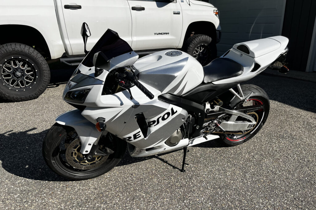 Honda CBR600RR 2005 - 2006 ABS fairings, Gloss White & Silver Repsol - high - quality motorcycle kit by Monster Fairings