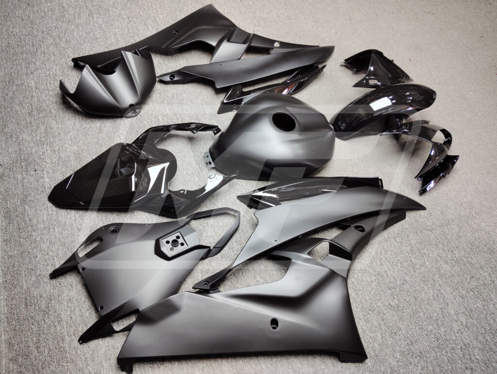2006 - 2007 Yamaha R6 Matte & Gloss Black fairing set - ABS injection, custom painted by Monster Fairings