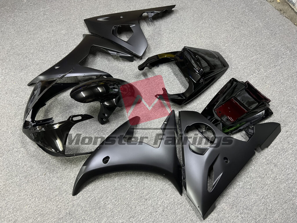 Matte & Gloss Black ABS fairings for Yamaha R6 2005 - premium OEM fit kit by Monster Fairings