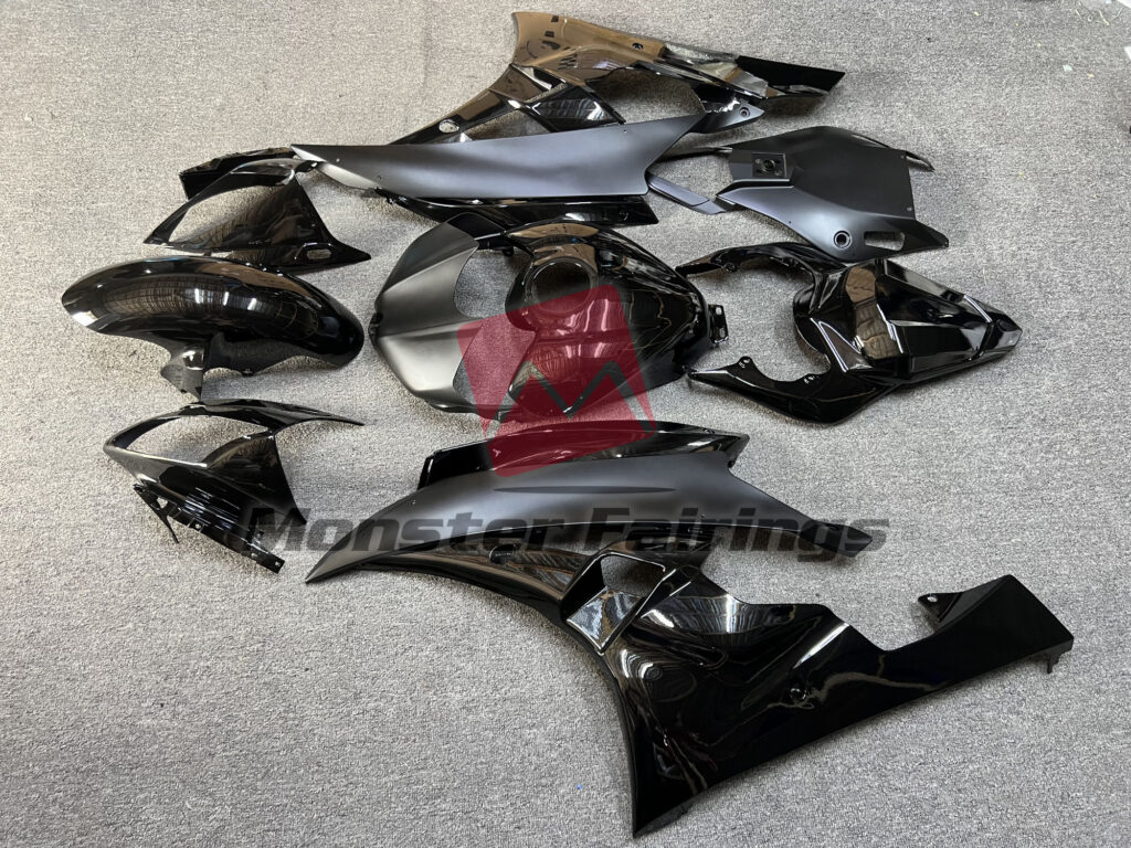 2006 - 2007 Yamaha R6 Plain Gloss and Matte fairing set - ABS injection, custom painted by Monster Fairings