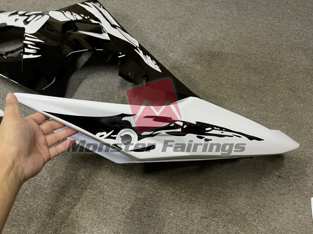 Monster Fairings ABS fairing kit for Suzuki GSXR 600 - 750 2004 - 2005 - Gloss Black, precise OEM fit