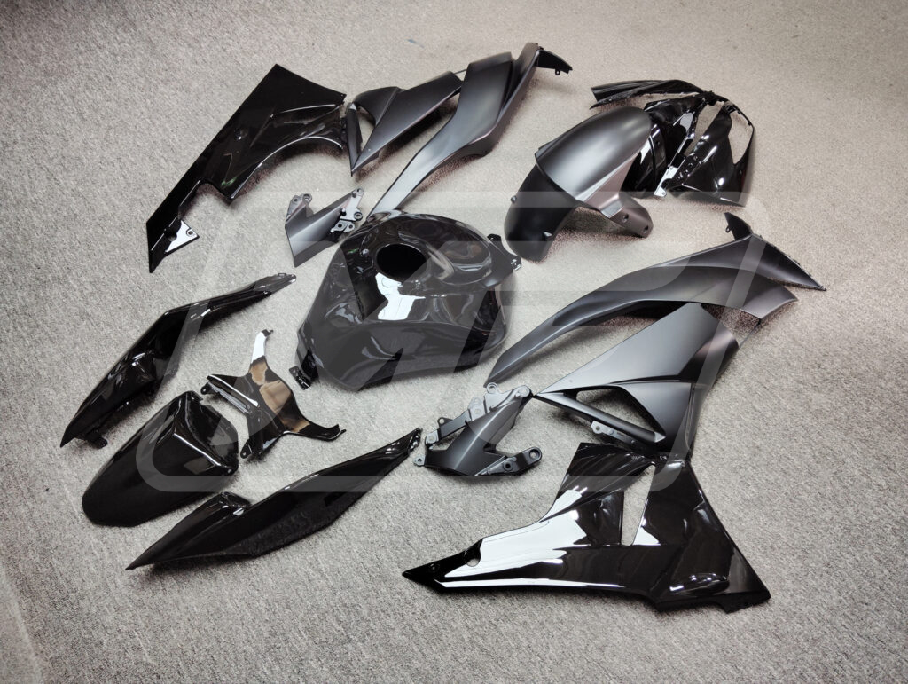 2009 - 2012 Kawasaki ZX6R Black fairing set - ABS injection, custom painted by Monster Fairings