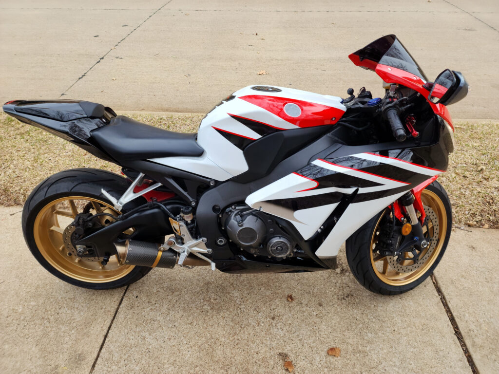 Monster Fairings ABS fairing kit for Honda CBR1000RR 2012 - 2016 - Black and Red/White Gloss, precise OEM fit