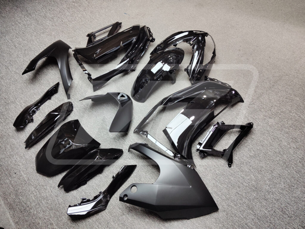2012 - 2016 Kawasaki Ninja 650R Gloss & Matte Black fairing set - ABS injection, custom painted by Monster Fairings