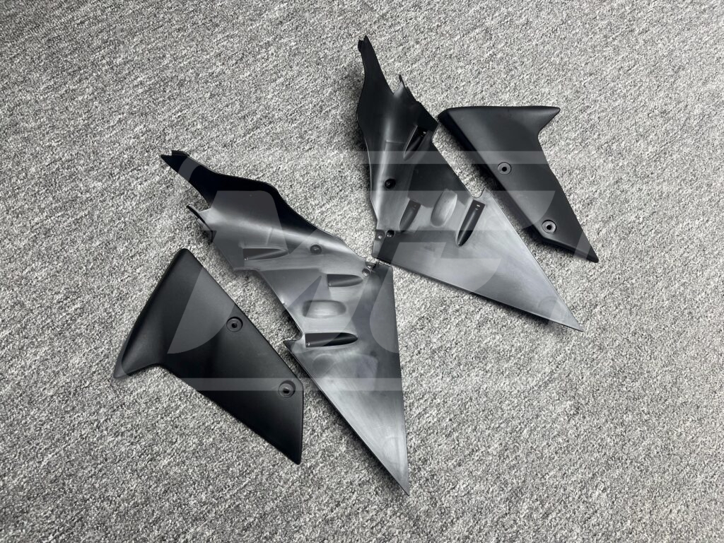 Kawasaki ZX10R 2004 - 2005 ABS fairings, Gloss Black with High Vis Yellow - high - quality motorcycle kit by Monster Fairings
