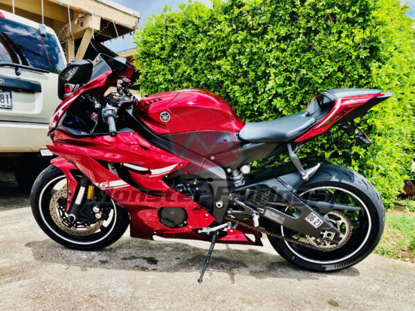 Yamaha R6 Red