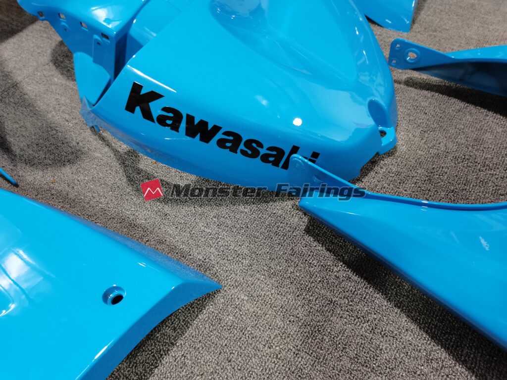 2005 - 2006 Kawasaki ZX6R Vibrant Blue fairing set - ABS injection, custom painted by Monster Fairings
