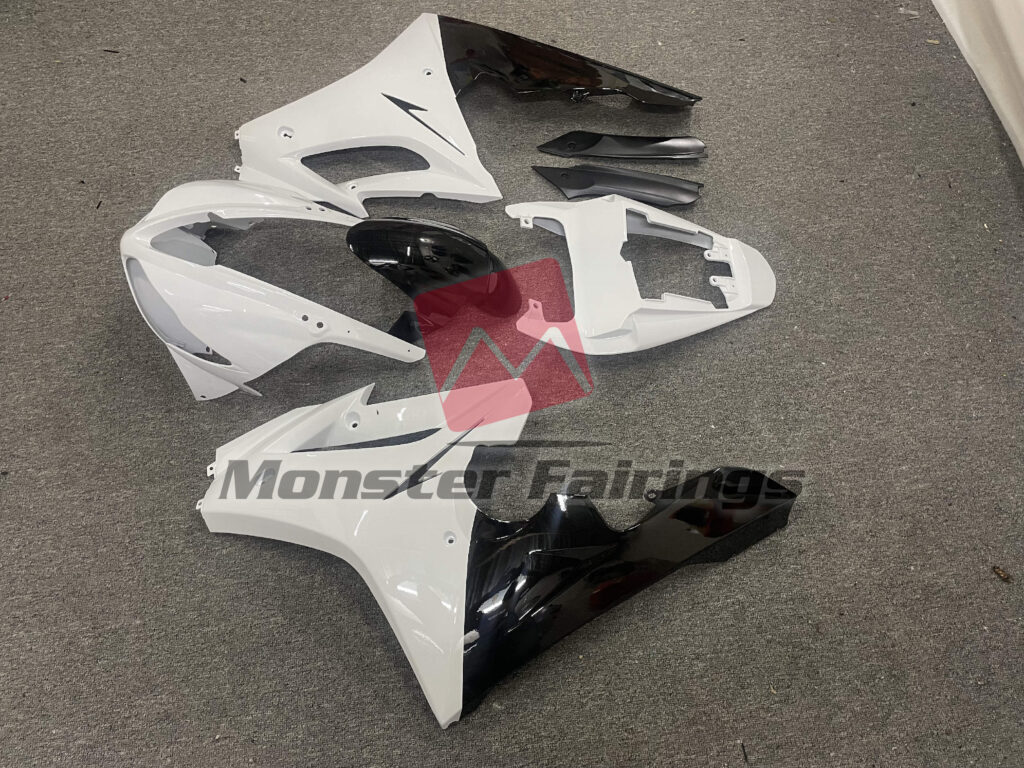 2009 - 2012 Triumph Daytona 675 Gloss White fairing set - ABS injection, custom painted by Monster Fairings