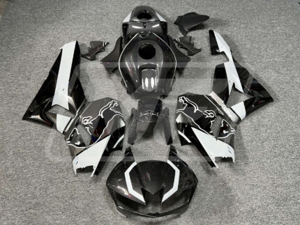 Honda CBR600RR 2013-2025 Gloss White & Black with Carbon Fiber Style Bull ABS Fairings | Monster Fairings
