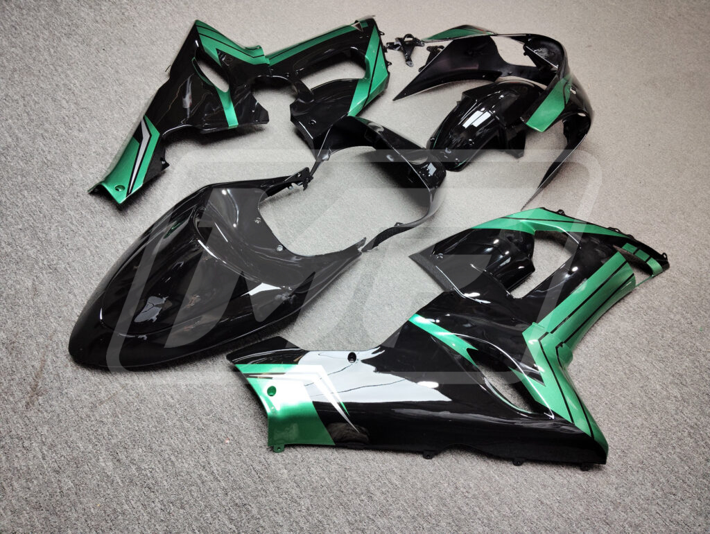 2005 - 2006 Kawasaki ZX6R Gloss Black with Emerald Green fairing set - ABS injection, custom painted by Monster Fairings