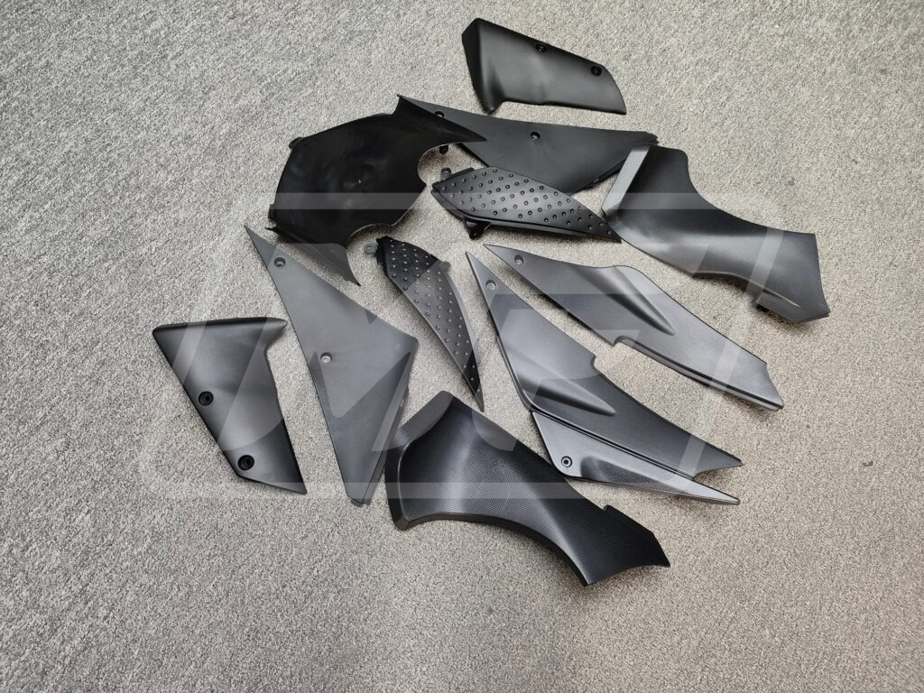 Kawasaki ZX6R 2005 - 2006 ABS fairings, Gloss Black with Emerald Green - high - quality motorcycle kit by Monster Fairings