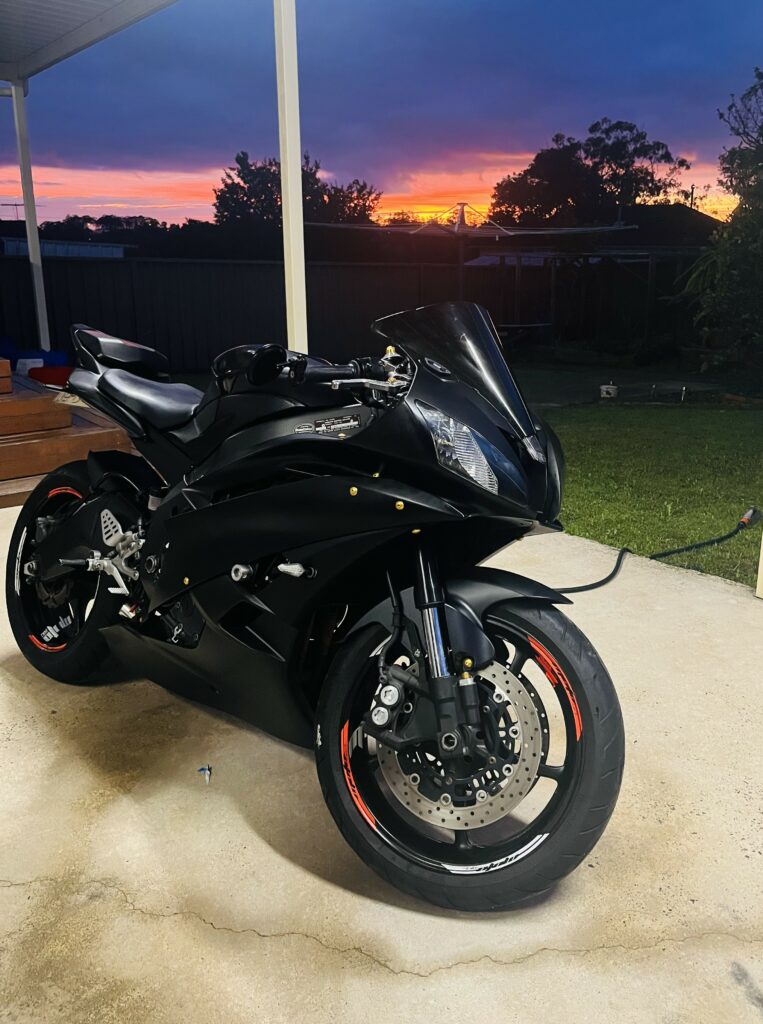 Monster Fairings ABS fairing kit for Yamaha R6 2006 - 2007 - Matte Black, precise OEM fit