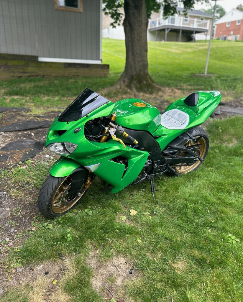 Kawasaki ZX10R 2004 - 2005 ABS fairings, Gloss Green - high - quality motorcycle kit by Monster Fairings