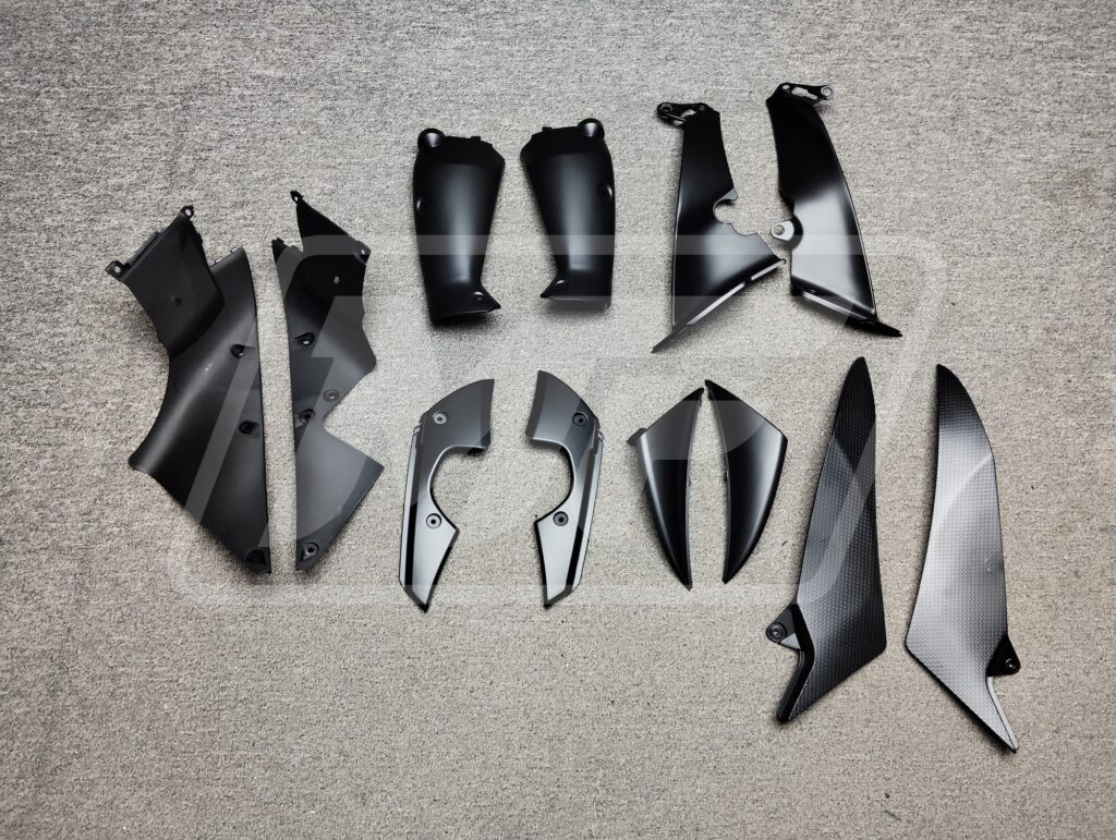 Monster Fairings ABS fairing kit for Yamaha R1 2009 - 2011 - Gloss & and Matte Black, precise OEM fit