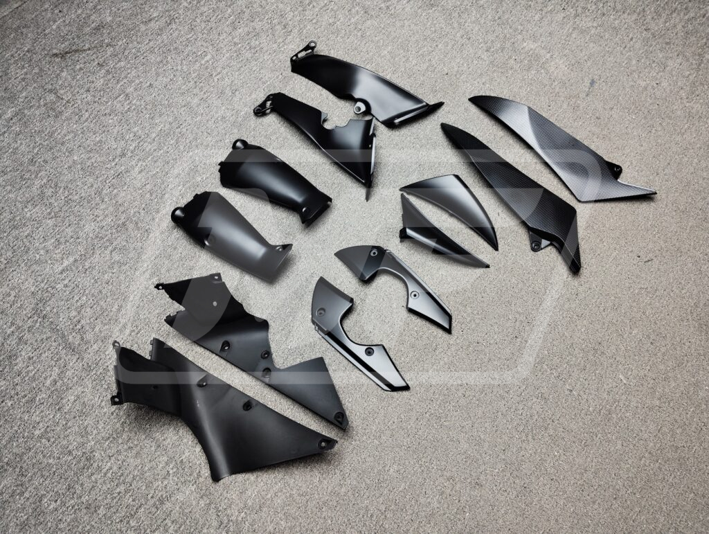 Yamaha R1 2009 - 2011 ABS fairings, Gloss & and Matte Black - high - quality motorcycle kit by Monster Fairings