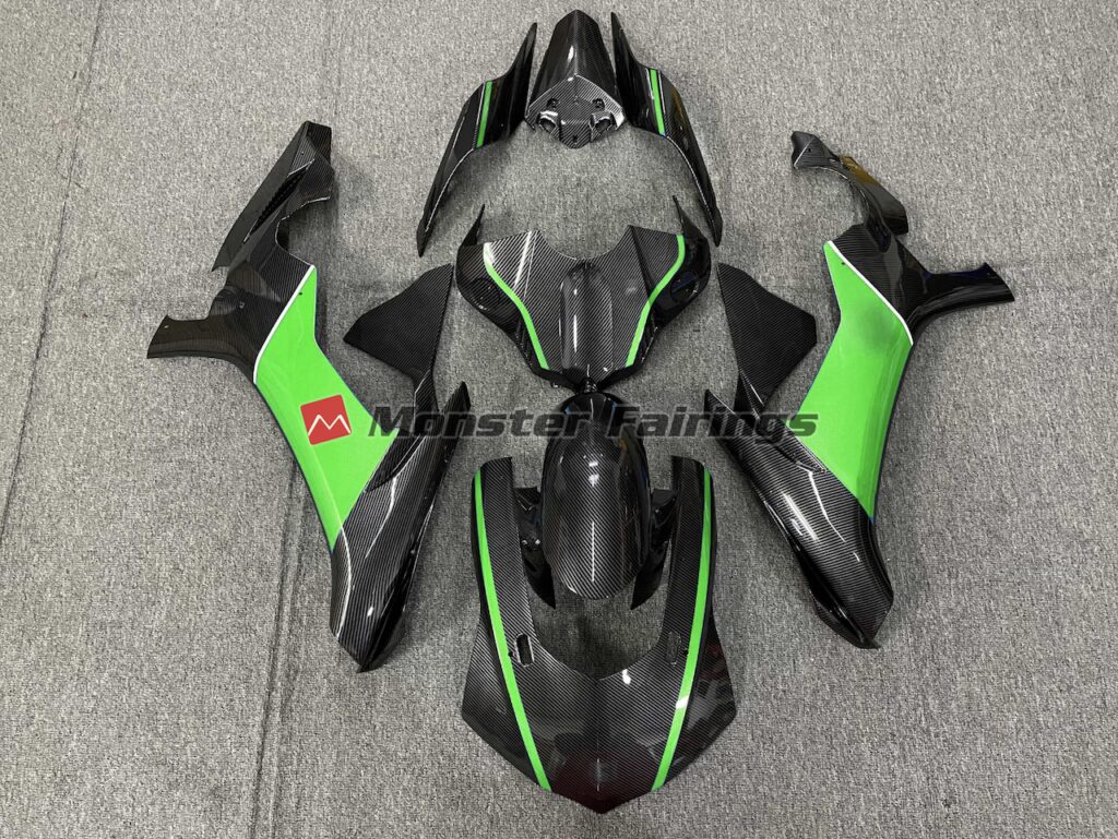 Yamaha R1 2015 - 2019 Gloss Carbon Fiber Style & Green ABS fairings - custom motorcycle bodywork kit by Monster Fairings