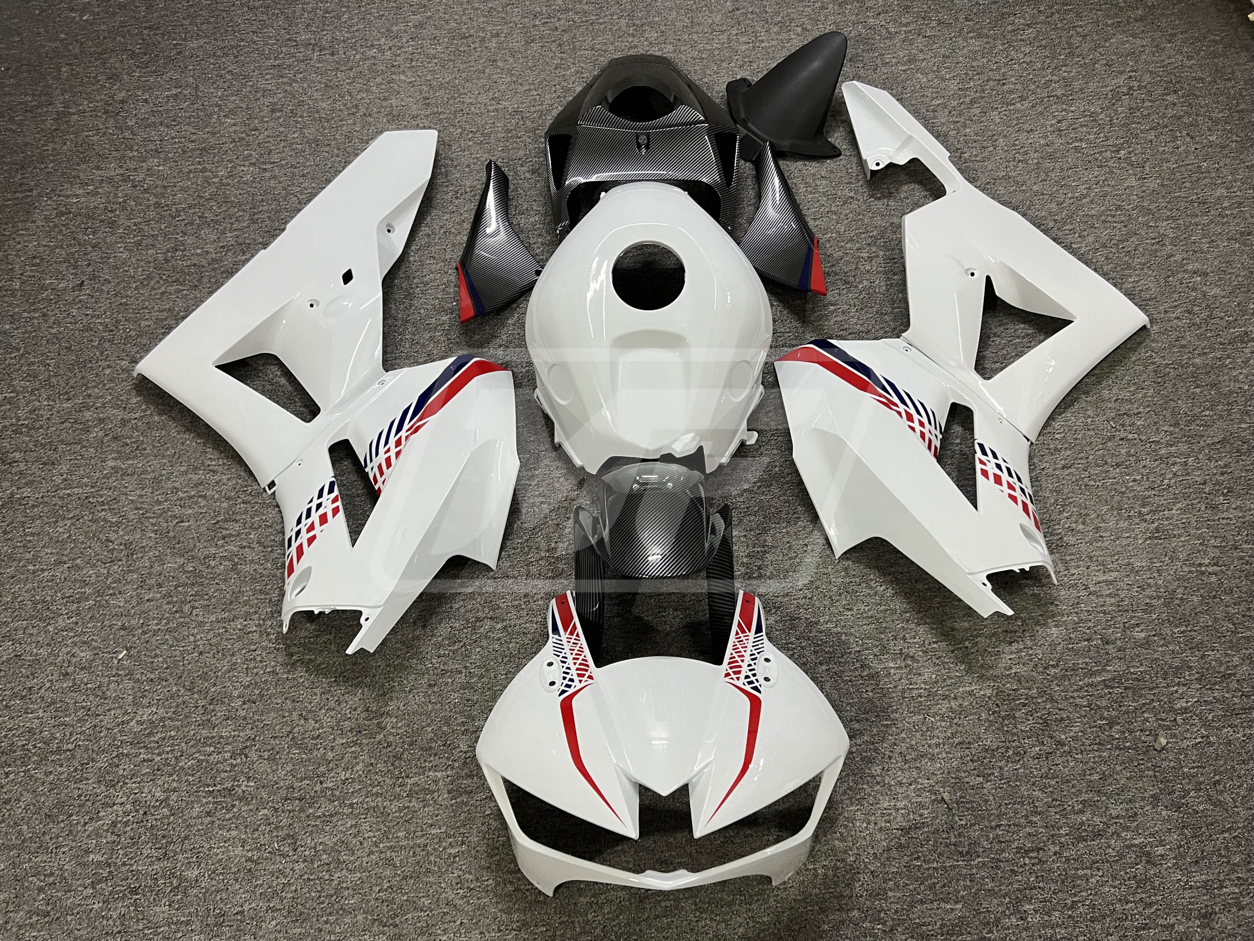 Honda CBR600RR 2013-2025 Gloss White Carbon Fiber Style
