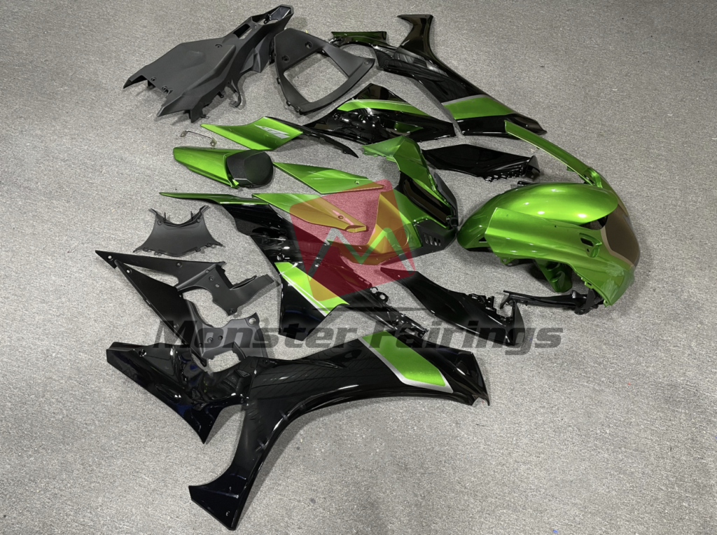 2020 - 2025 Yamaha R1 Gloss Green Black fairing set - ABS injection, custom painted by Monster Fairings