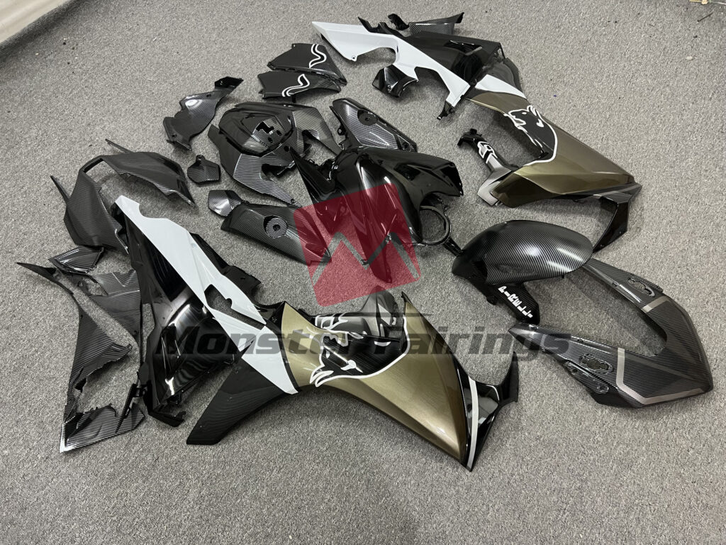 Honda CBR1000RR custom ABS fairings 2017 - 2025 in Carbon Style Bull - durable replacement kit, Monster Fairings
