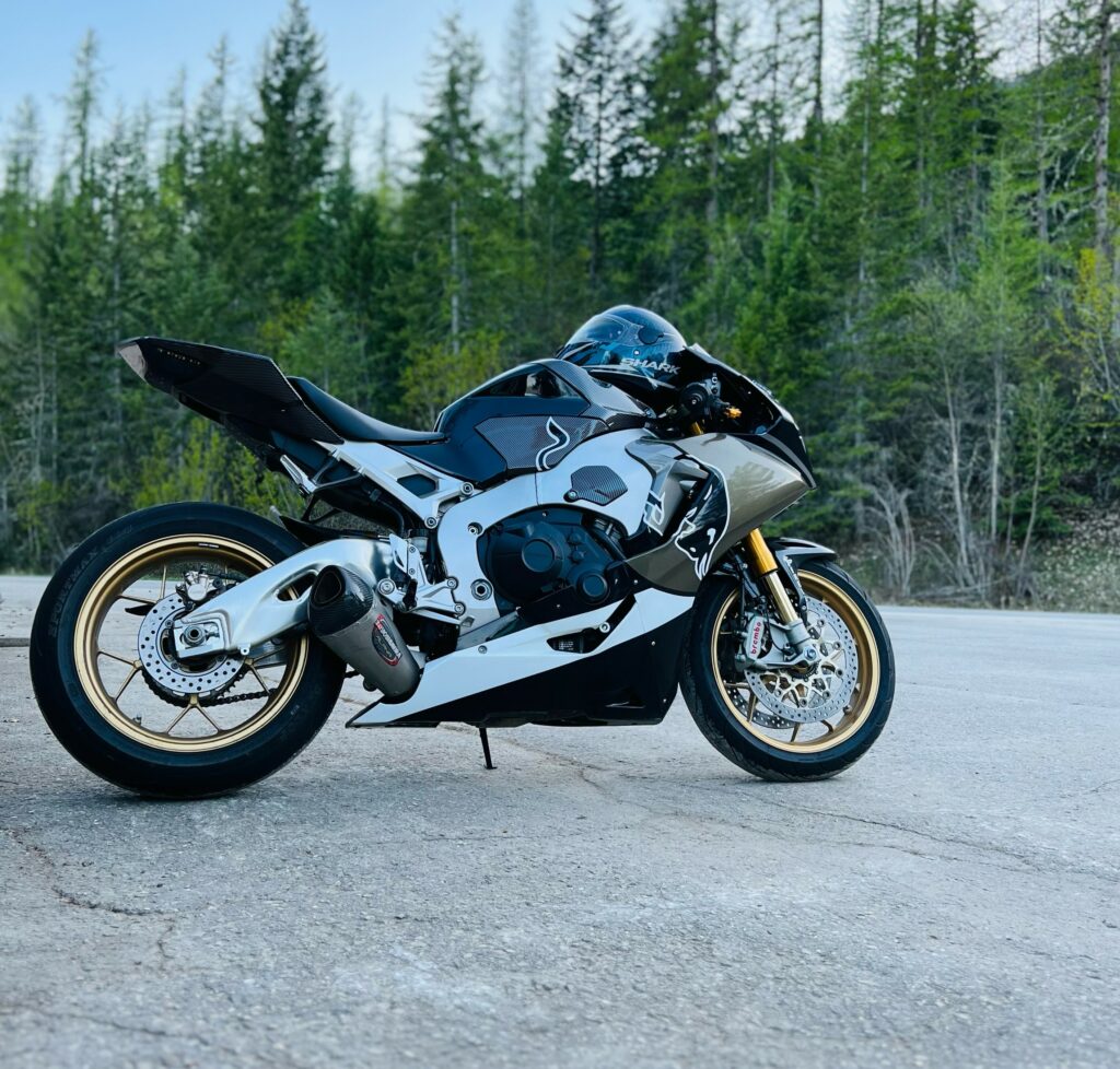 Monster Fairings ABS fairing kit for Honda CBR1000RR 2017 - 2025 - Carbon Style Bull, precise OEM fit