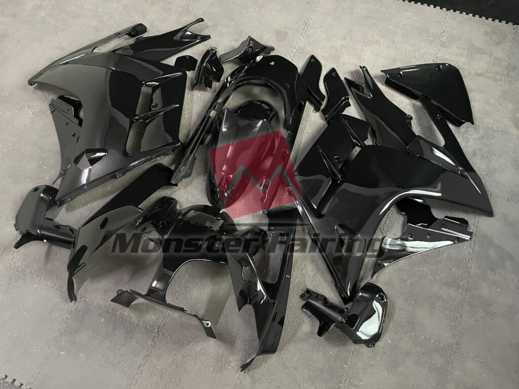 Yamaha FJR 1300 custom ABS fairings 2000 - 2005 in Gloss Black - durable replacement kit, Monster Fairings