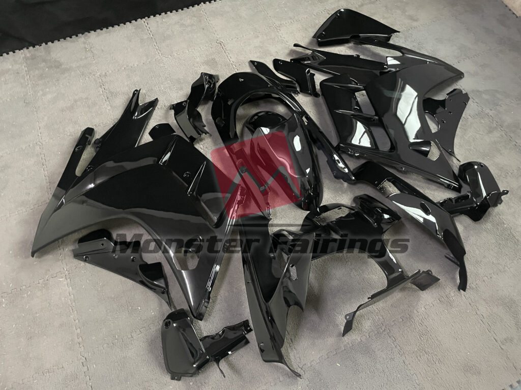 Gloss Black ABS fairings for Yamaha FJR 1300 2000 - 2005 - premium OEM fit kit by Monster Fairings
