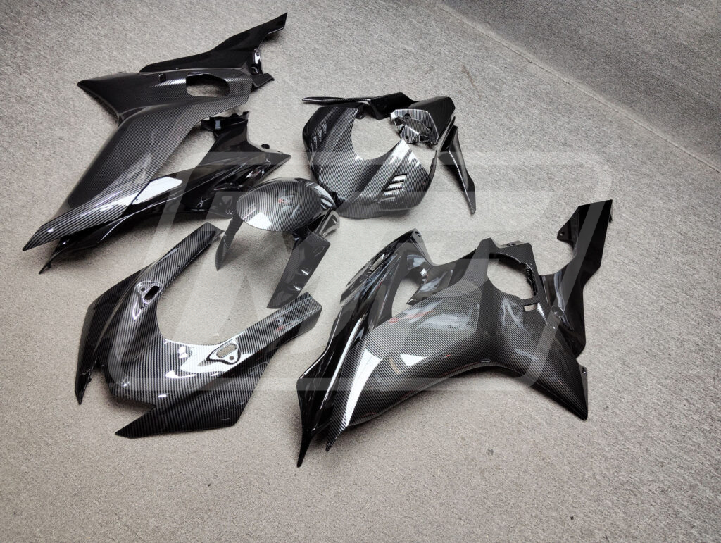 Gloss Carbon Fiber Style & Black ABS fairings for Yamaha R6 2017 - 2022 - premium OEM fit kit by Monster Fairings