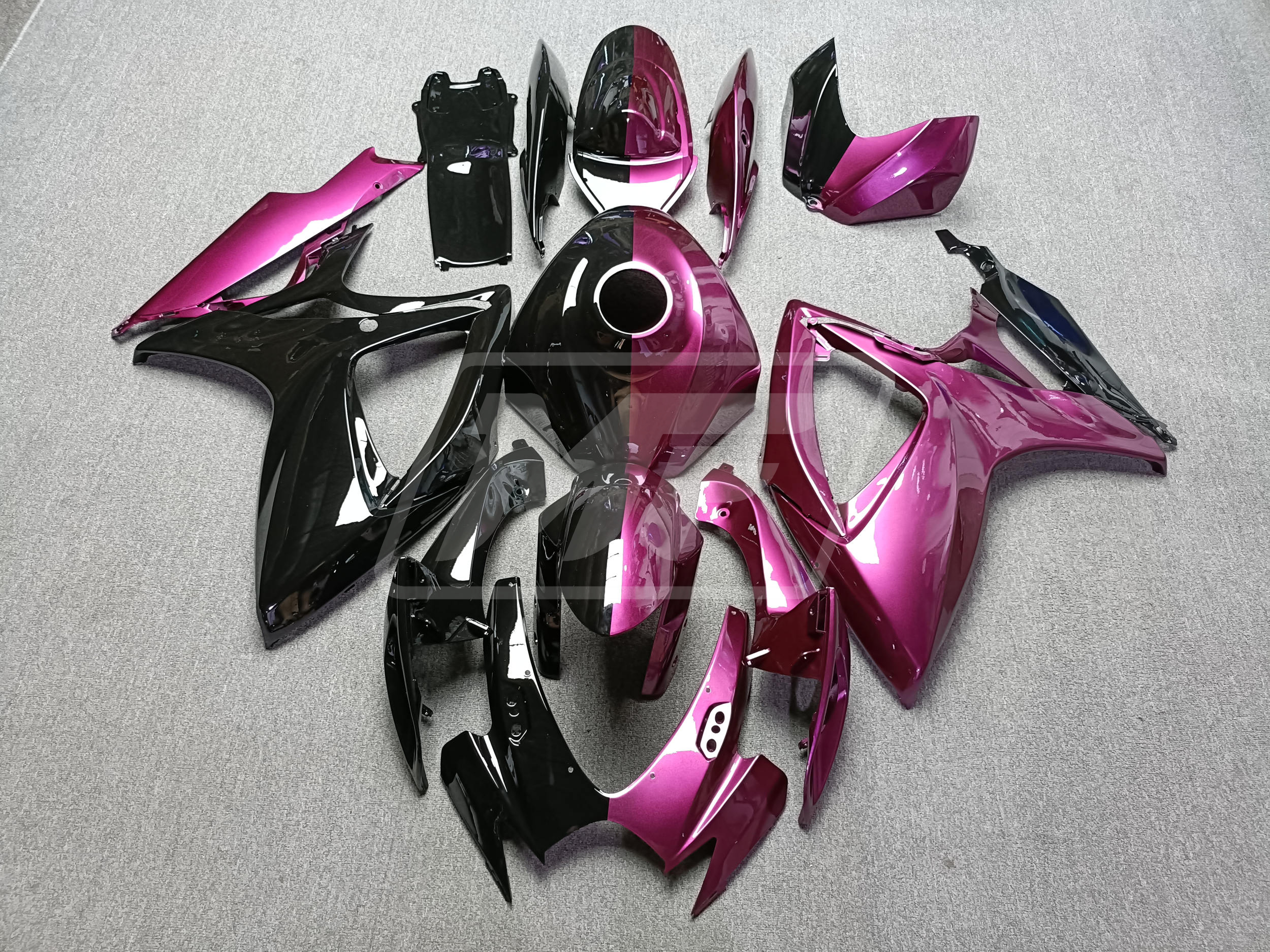 Suzuki GSXR 600-750 2006-2007 Gloss Black & Pink Split ABS