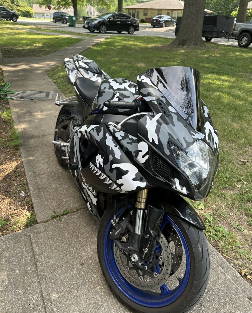 Suzuki GSXR 600 - 750 2006 - 2007 ABS fairings, Gloss Gray Camo Shark - high - quality motorcycle kit by Monster Fairings
