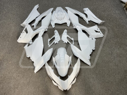 Kawasaki Ninja 400 2018-2024 Gloss White ABS Fairings | Monster Fairings