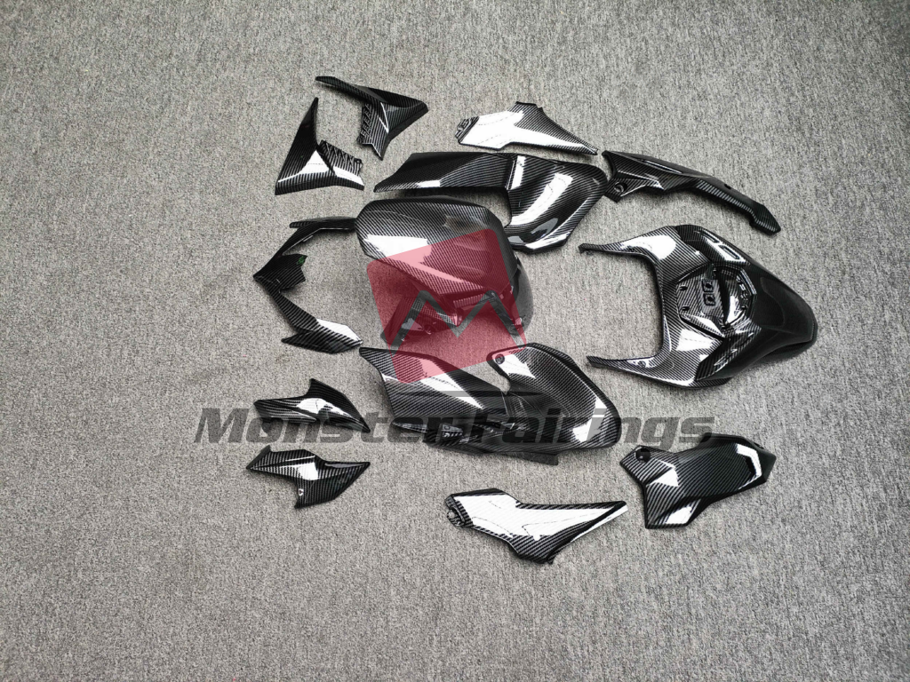 Kawasaki Z900 custom ABS fairings 2020 - 2024 in Gloss Carbon Fiber Style - durable replacement kit, Monster Fairings