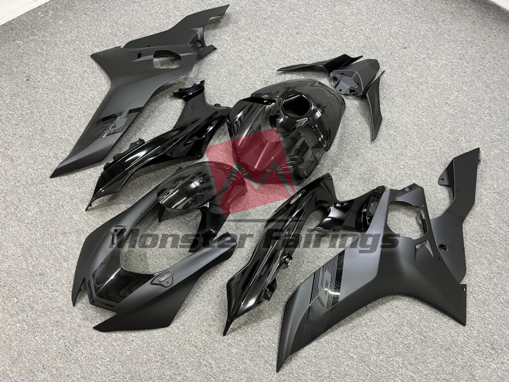 Yamaha R6 custom ABS fairings 2017 - 2022 in Matte and Gloss Black - durable replacement kit, Monster Fairings