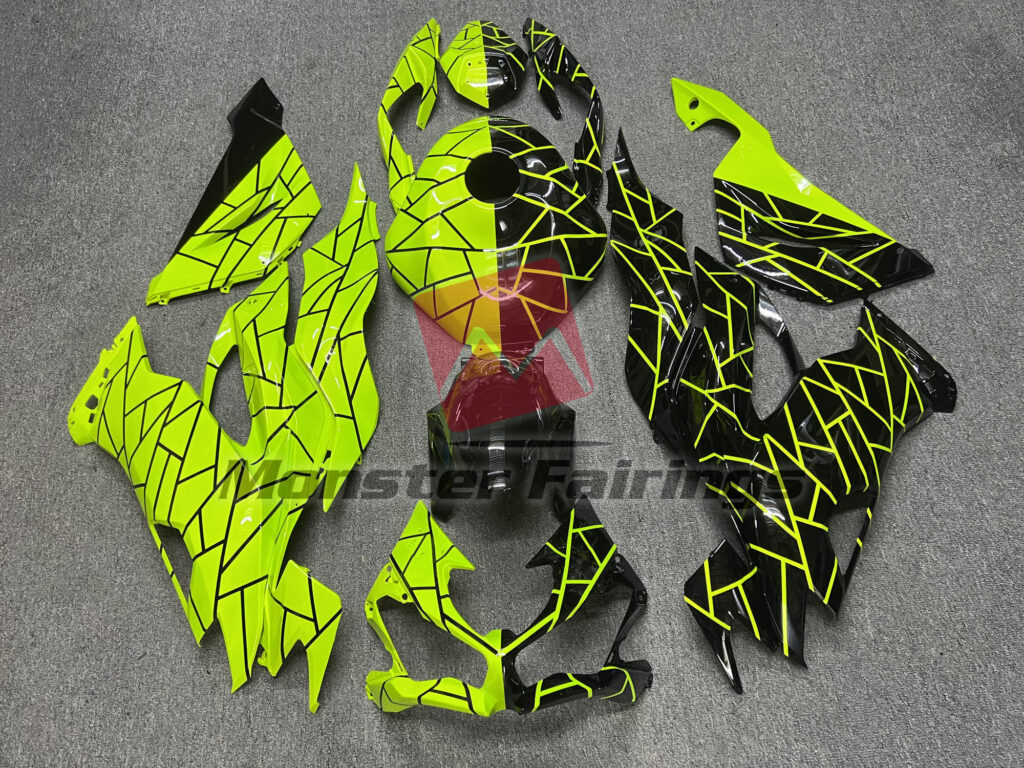 Kawasaki ZX6R 2019 - 2023 Gloss Black High Vis Yellow Split ABS fairings - custom motorcycle bodywork kit by Monster Fairings
