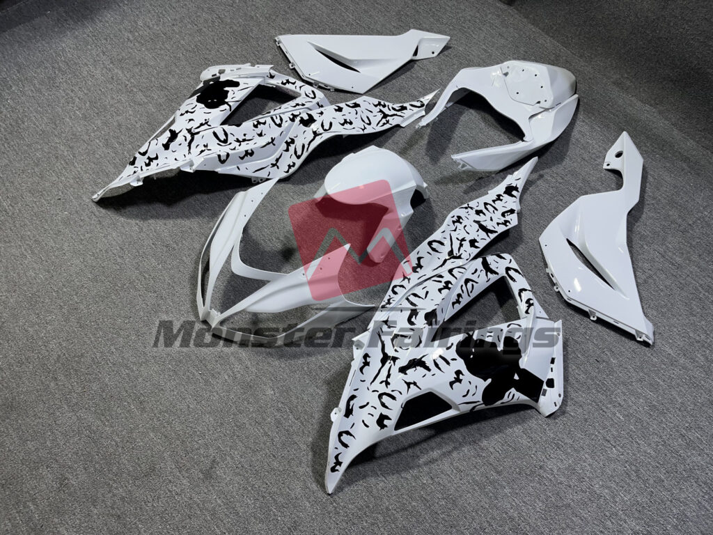 Kawasaki ZX6R custom ABS fairings 2013 - 2018 in Itachi Uchiha design - durable replacement kit, Monster Fairings