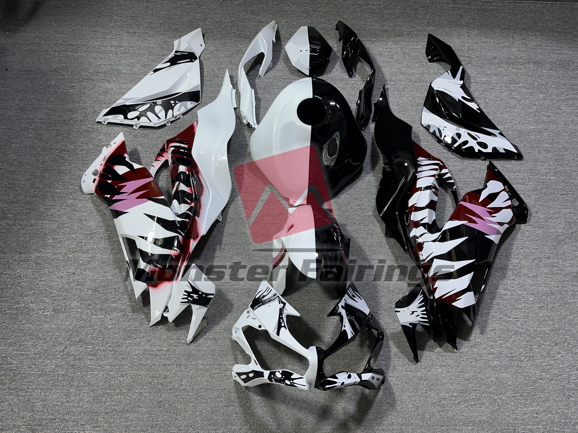 大特価 Gloss White and Black Split Venom - ZX6R 19-23 - Monster Nintendo Switch