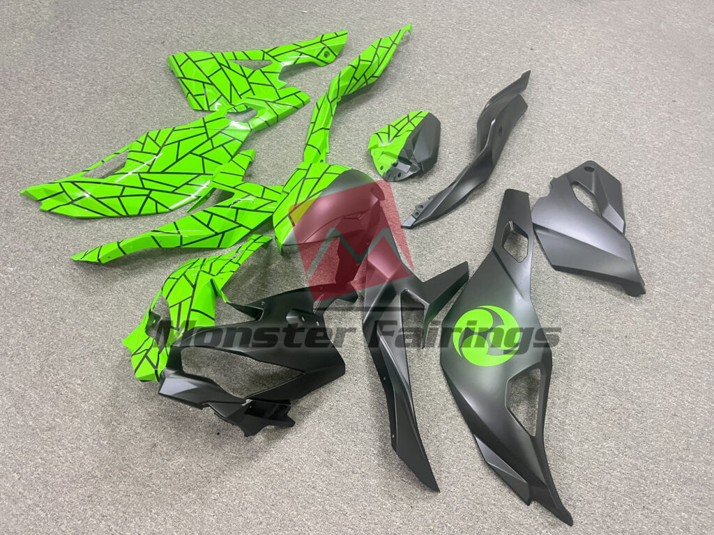 Kawasaki ZX4RR custom ABS fairings 2020 - 2024 in Black & and Green Split - durable replacement kit, Monster Fairings