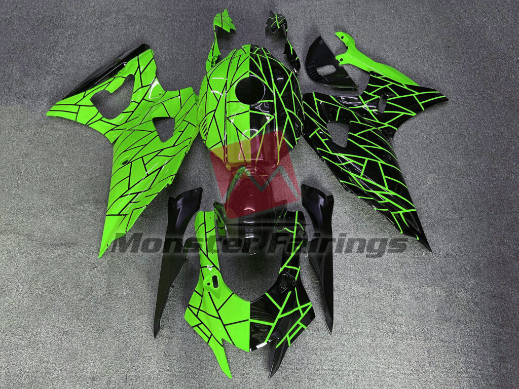 Yamaha R7 2021 - 2025 Green and Black Split Pattern ABS fairings - custom motorcycle bodywork kit by Monster Fairings