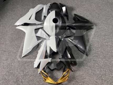 (IN STOCK TX) Suzuki GSXR 600-750 2011-2026 Gloss Black & White Carbon Fiber Style Split ABS Fairings | Monster Fairings