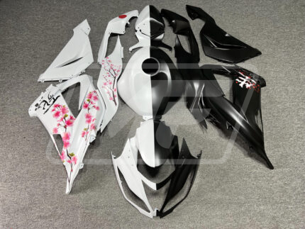 Kawasaki ZX6R 2013-2018 Matte Black & White Cherry Blossom Split ABS Fairings | Monster Fairings