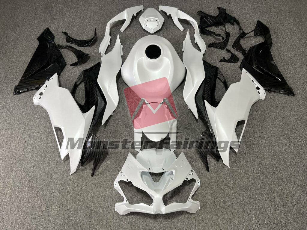 Kawasaki ZX6R 2019 - 2023 Gloss Carbon Fiber Style & Matte Metallic White ABS fairings - custom motorcycle bodywork kit by Monster Fairings