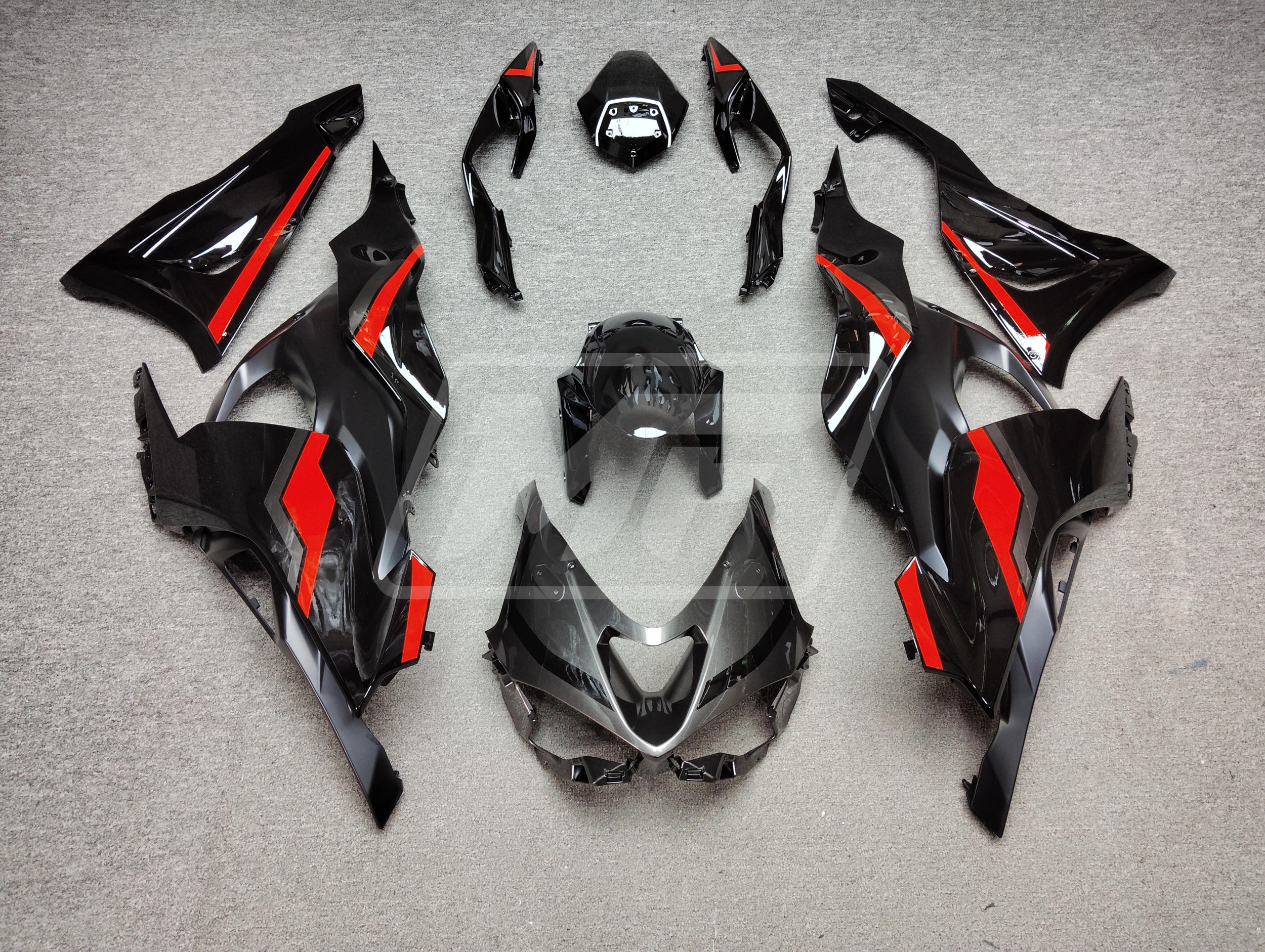 R*様 simianring 2way jacket RED/GRAY24-25 R*様 simianring 2way jacket RED/GRAY24-25 - メルカリ