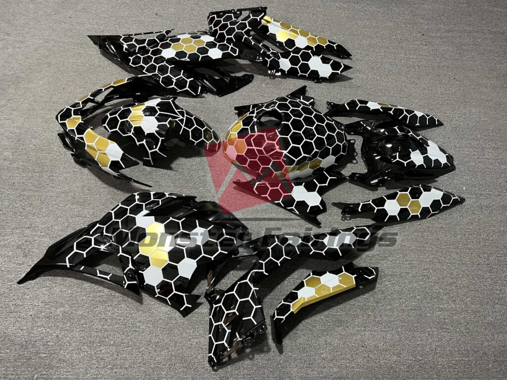 2018 - 2024 Kawasaki Ninja 400 Gloss Black & White With Gold Honeycomb Pattern fairing set - ABS injection, custom painted by Monster Fairings
