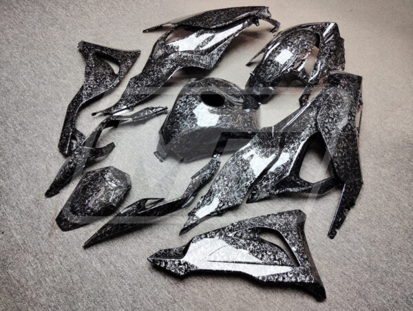 Kawasaki ZX6R 2024-2025 Gloss Forged Carbon Fiber Style ABS