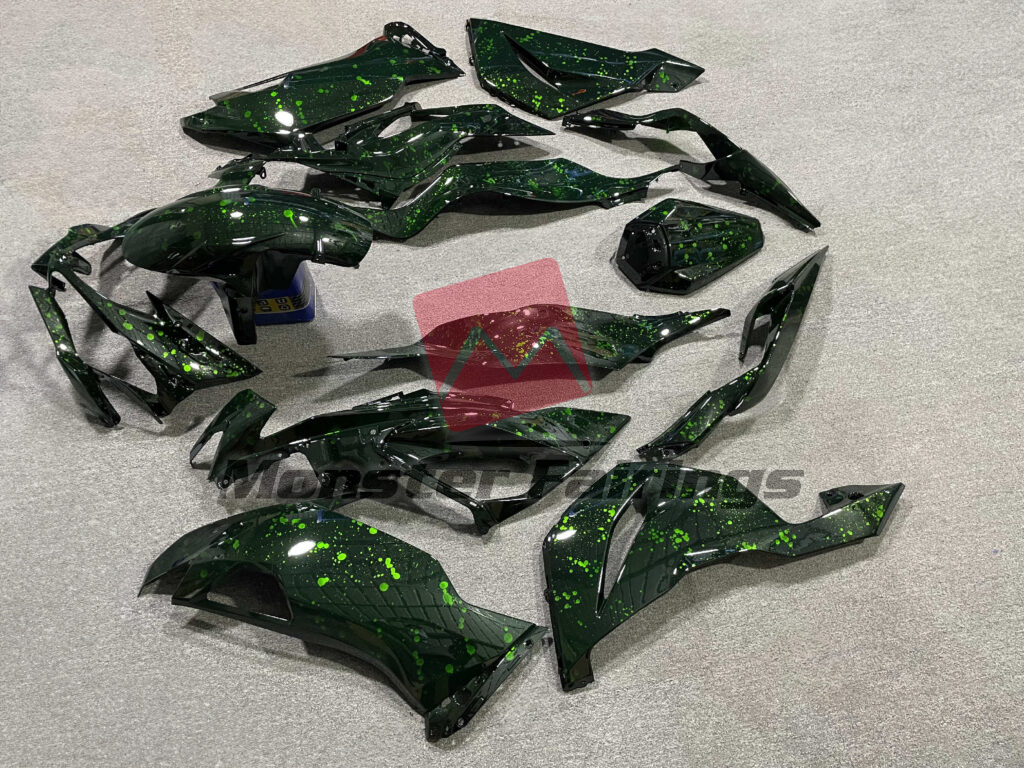 2019 - 2023 Kawasaki ZX6R Gloss Dark Green with Splatter fairing set - ABS injection, custom painted by Monster Fairings