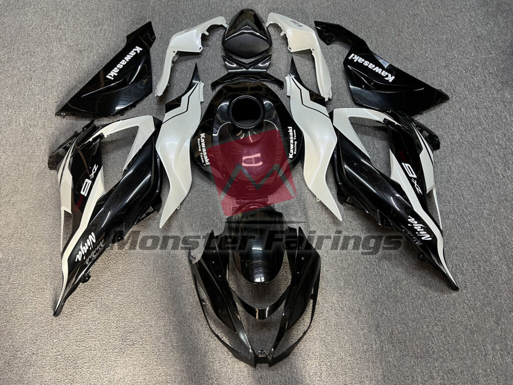 Kawasaki ZX6R 2013 - 2018 Gloss Metallic Black & Pearl White ABS fairings - custom motorcycle bodywork kit by Monster Fairings