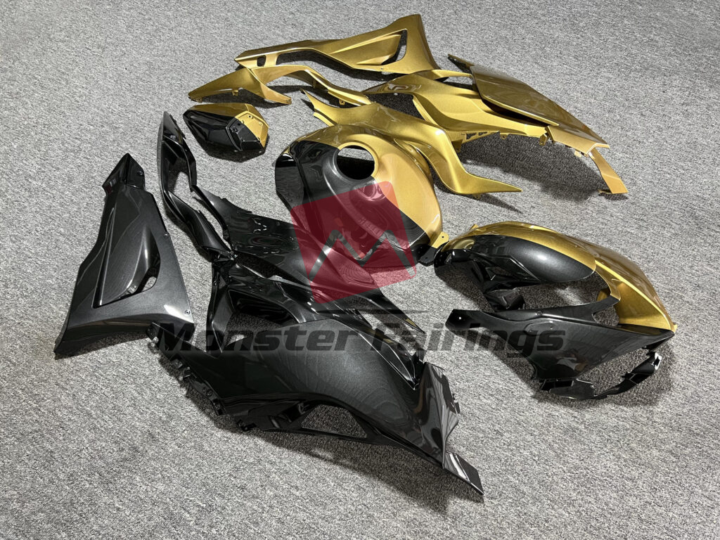 Kawasaki ZX6R custom ABS fairings 2024 - 2025 in Gloss Black & Gold Split - durable replacement kit, Monster Fairings