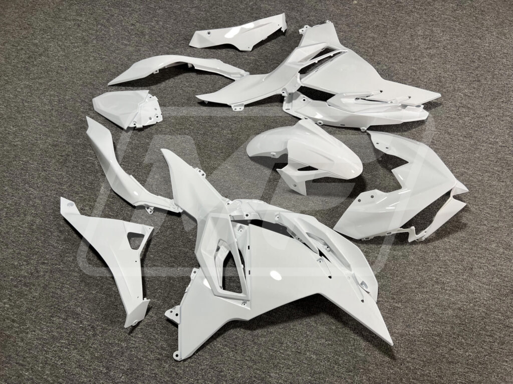 Gloss White ABS fairings for Kawasaki Ninja 500 2024 - 2025 - premium OEM fit kit by Monster Fairings