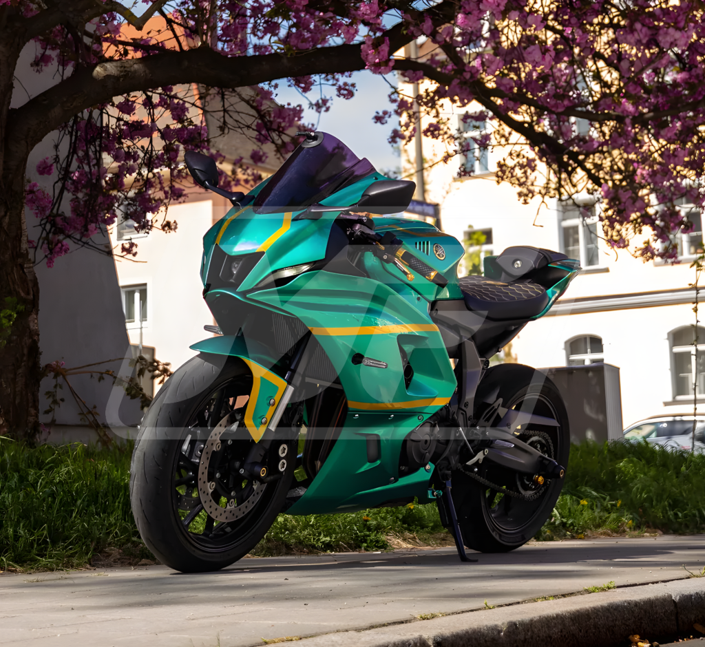 Gloss Emerald Green With Gold ABS fairings for Yamaha R7 2021 - 2025 - premium OEM fit kit by Monster Fairings