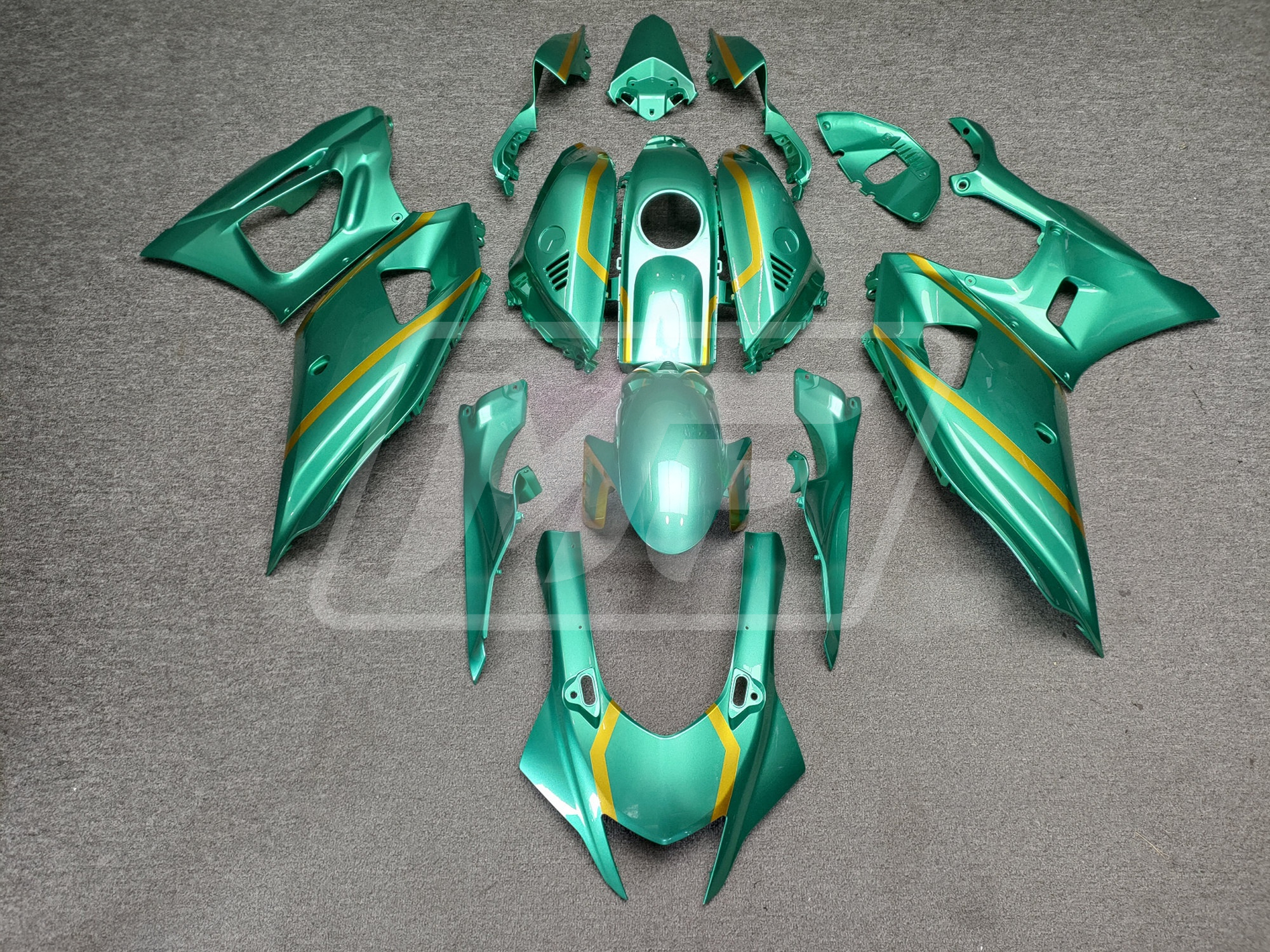 Yamaha R7 2021-2025 Gloss Emerald Green With Gold ABS Fairings